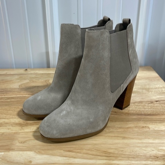 Michael Michael Kors Britton Bootie Suede Size 9.5 - Picture 1 of 7